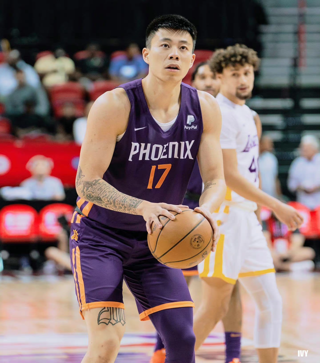 爱游戏官方网站-阿扎伦卡焦点对战，Rookie与90激战DWG分钟，出色发挥胜负难料！上演精彩一战的简单介绍